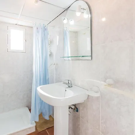 Holiday home Lovely In Iznajar With House A Mountain View *