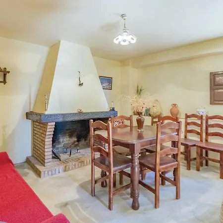 Holiday home Lovely In Iznajar With House A Mountain View