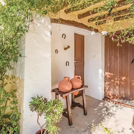 Holiday home Lovely In Iznajar With House A Mountain View Fuentes de Cesna
