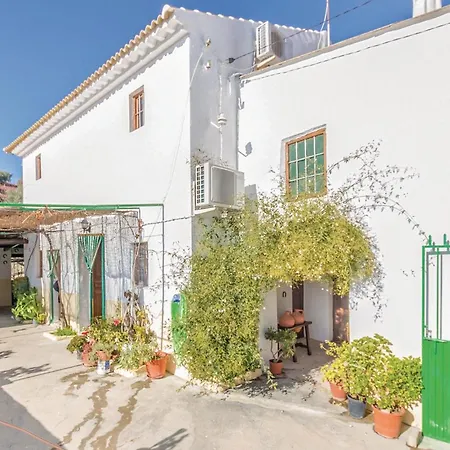 Holiday home Lovely In Iznajar With House A Mountain View *